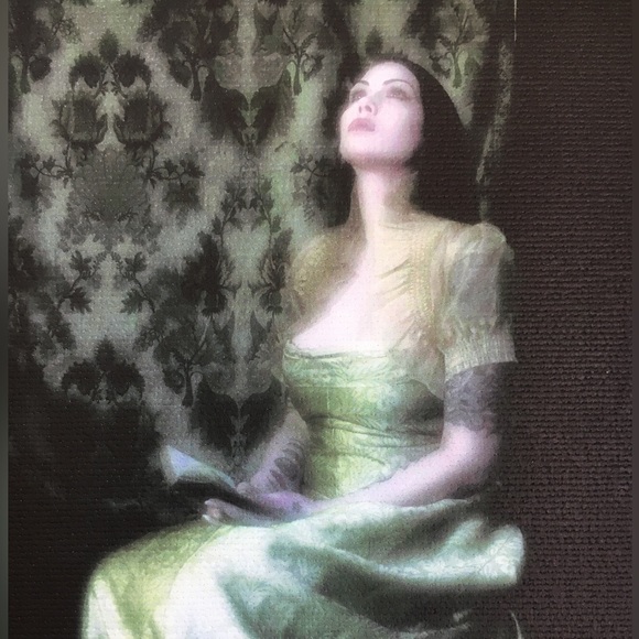 Meet your Posher, Amy - Picture 6 of 16